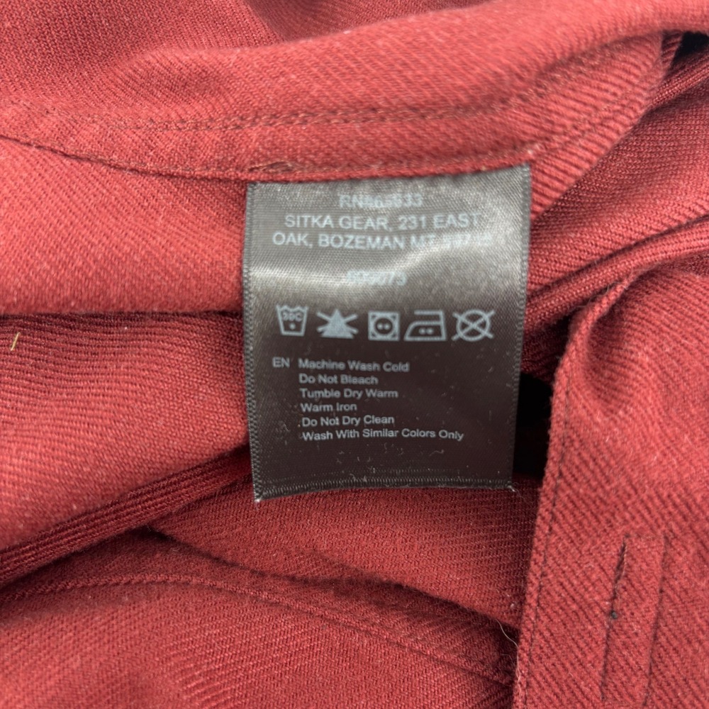 Sitka Men Button Down Shirt Large Maroon Long Sleeve Flannel Heavyweight Outdoor - Picture 4 of 9